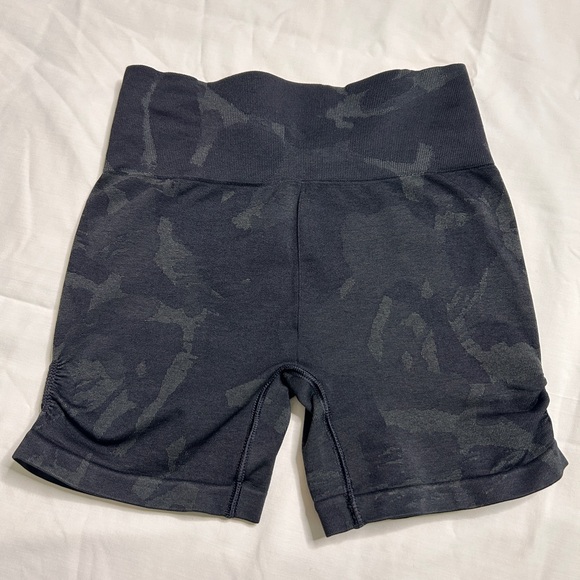 Gymshark Black Athletic Shorts with Stretchy Fabric and Wide Waistband - Picture 2 of 2